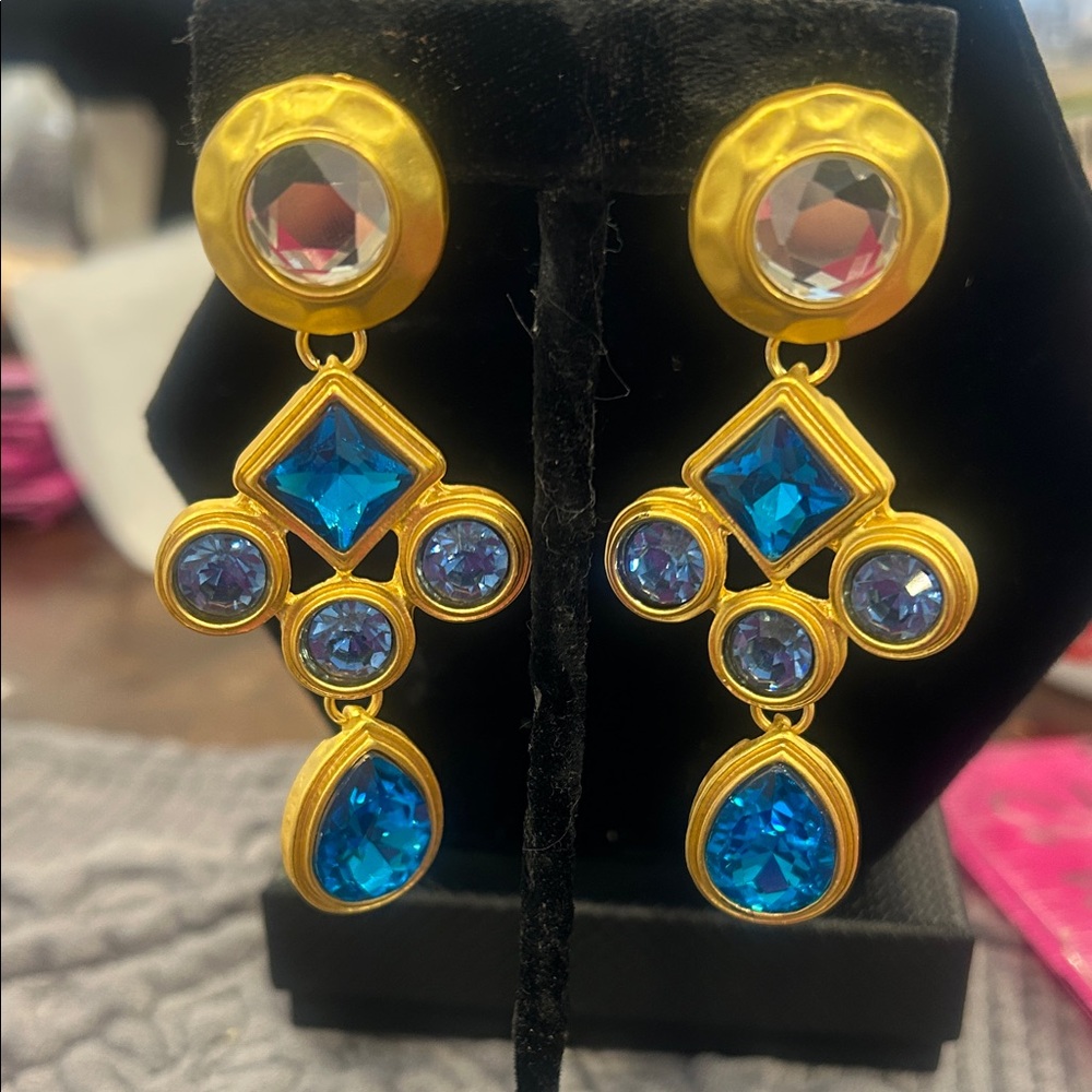 Blue Austrian Crystals In Matte Gold Earrings-NWT - Picture 2 of 8